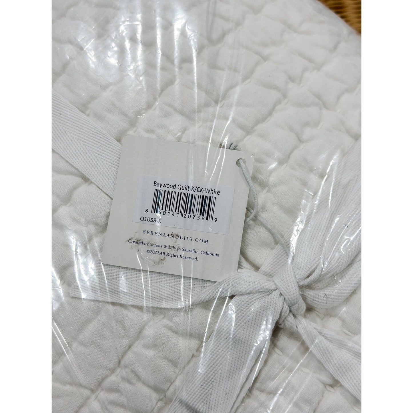 Baywood Quilt (K/CK) & 2 King Shams-White - The Home Decor Outlet