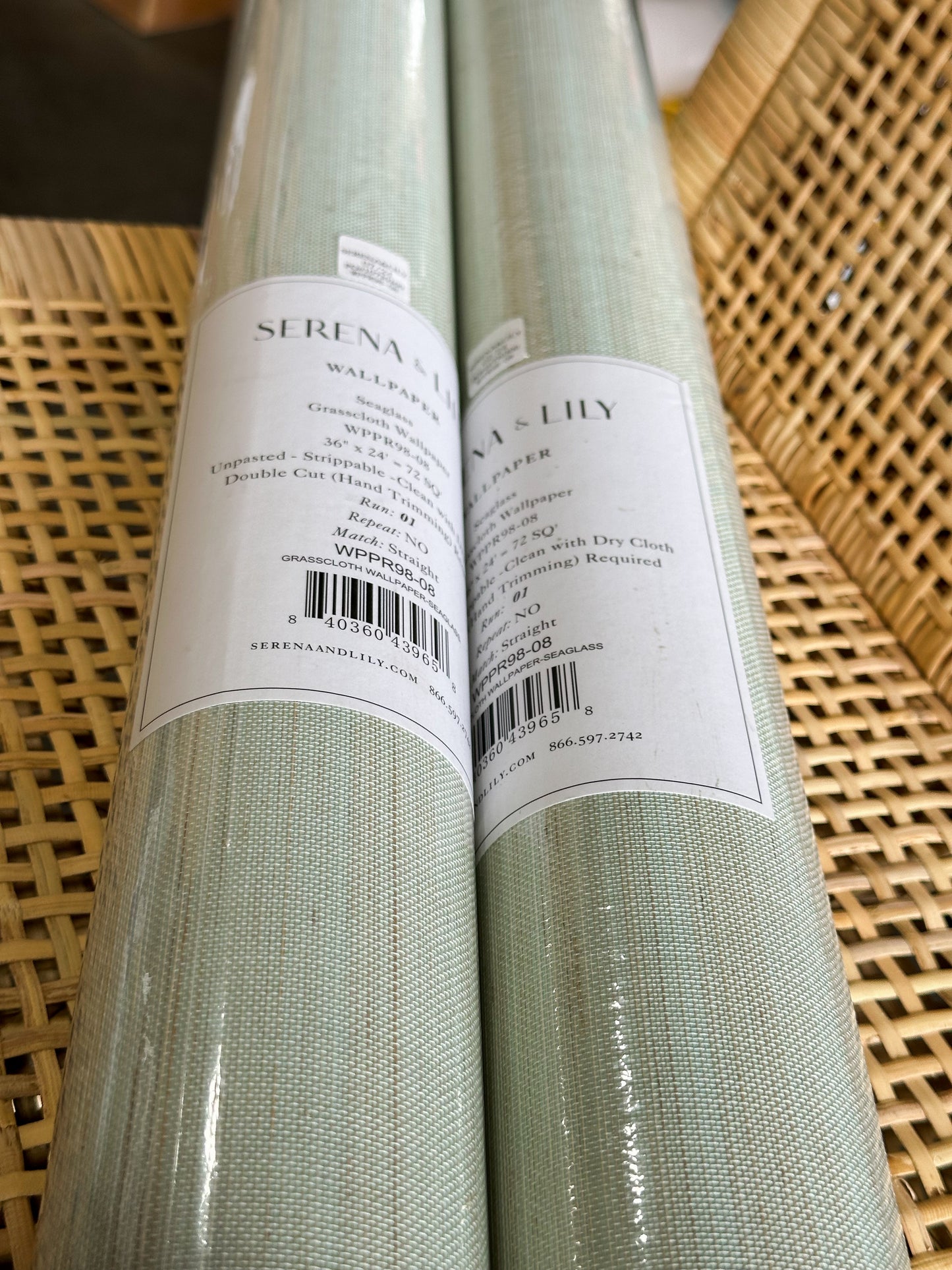 Variegated Grasscloth Wallcovering-Seaglass Green