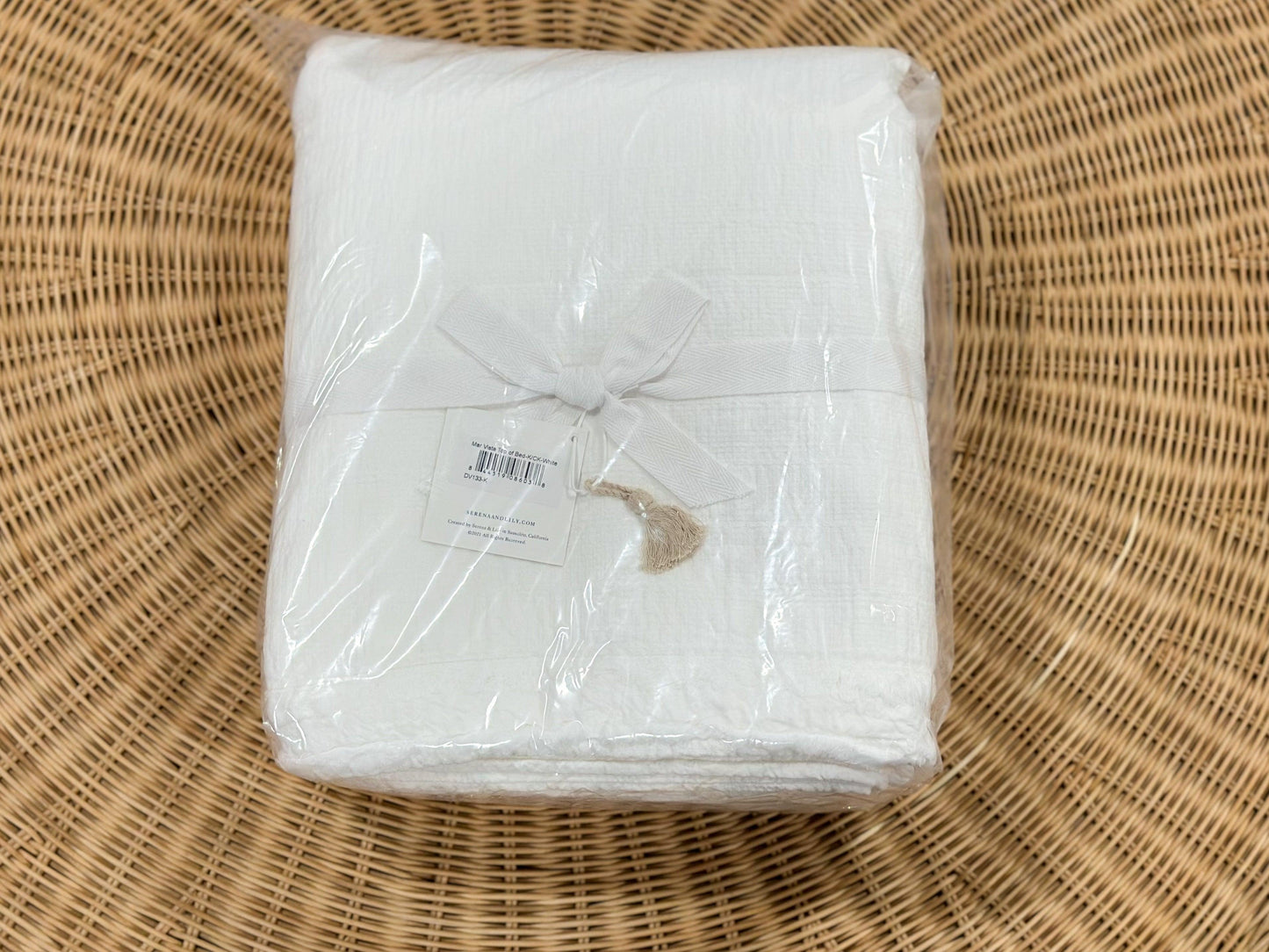 Mar Vista Matelassé Duvet Cover-White - The Home Decor Outlet